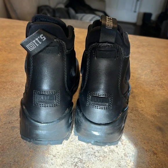 NIB NEW Mens Size 9 5.11 Black Leather Work Boots - Picture 3 of 9